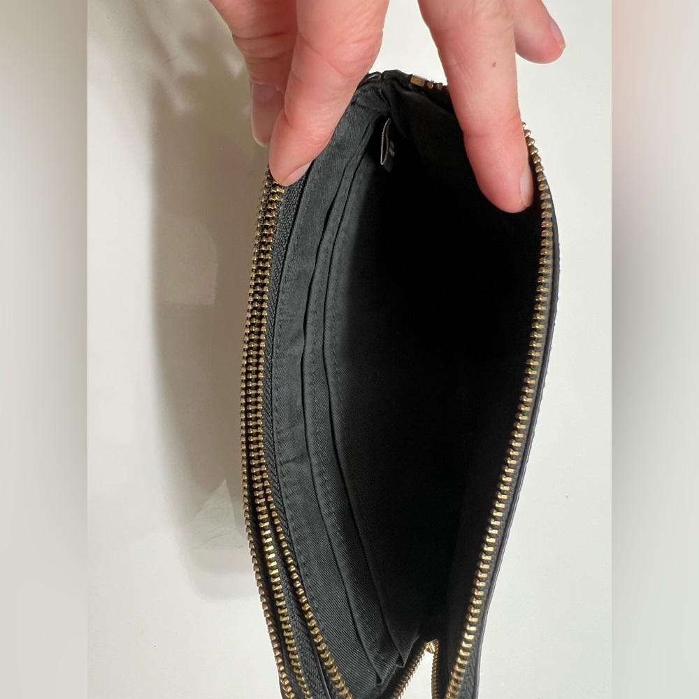 Coach Black Double Corner Zipper Pebbled Leather Wristlet - Picture 8 of 13